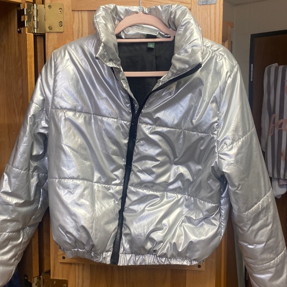 Metallic puffer - Picture 1 of 1